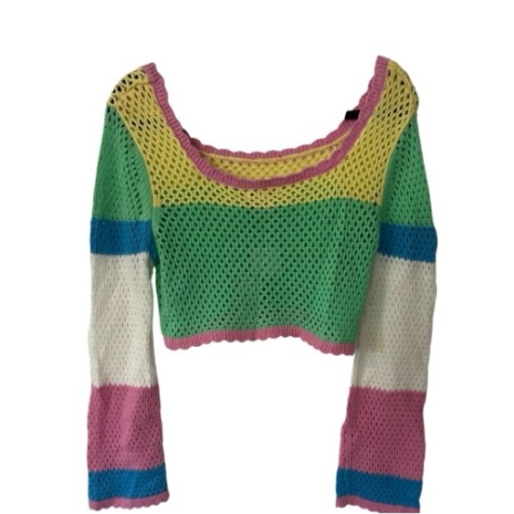 Rainbow Stripe Knit Top
Crop Sweater NWT Size M Dopamine coquette Y2K Shirt